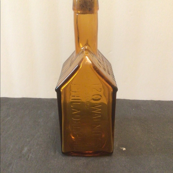 Vintage E.C Booz’s old cabin Whiskey bottle - Picture 3 of 6